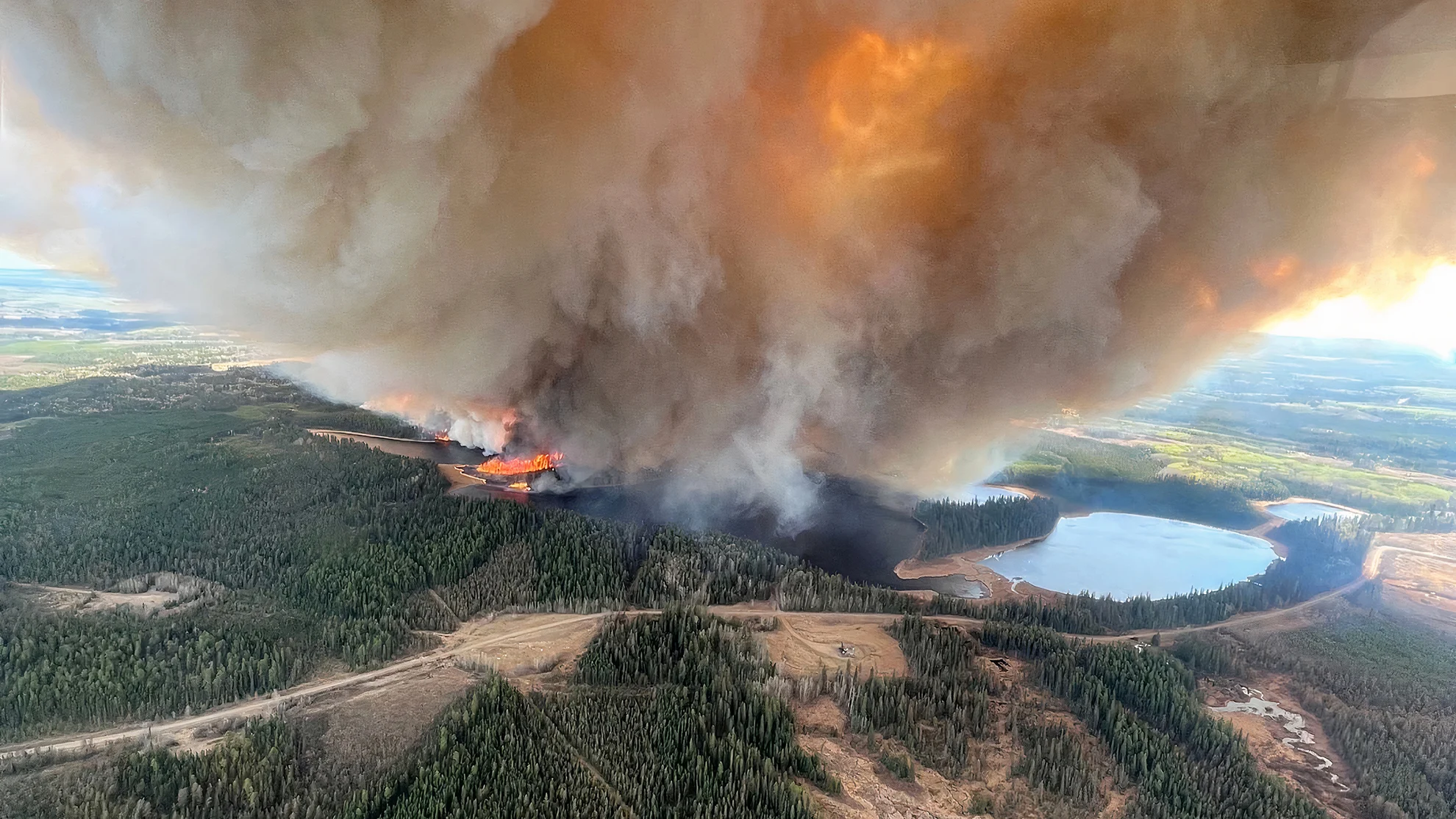 What role did climate change play in Alberta’s wildfires?