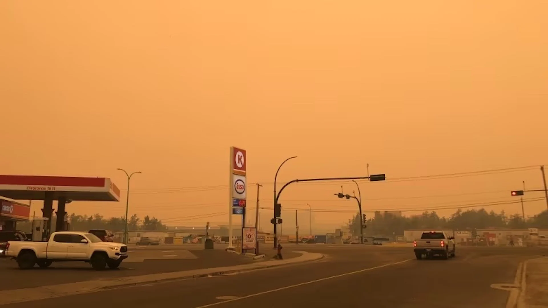 'Crisis situation': N.W.T. declares territorial state of emergency over fires