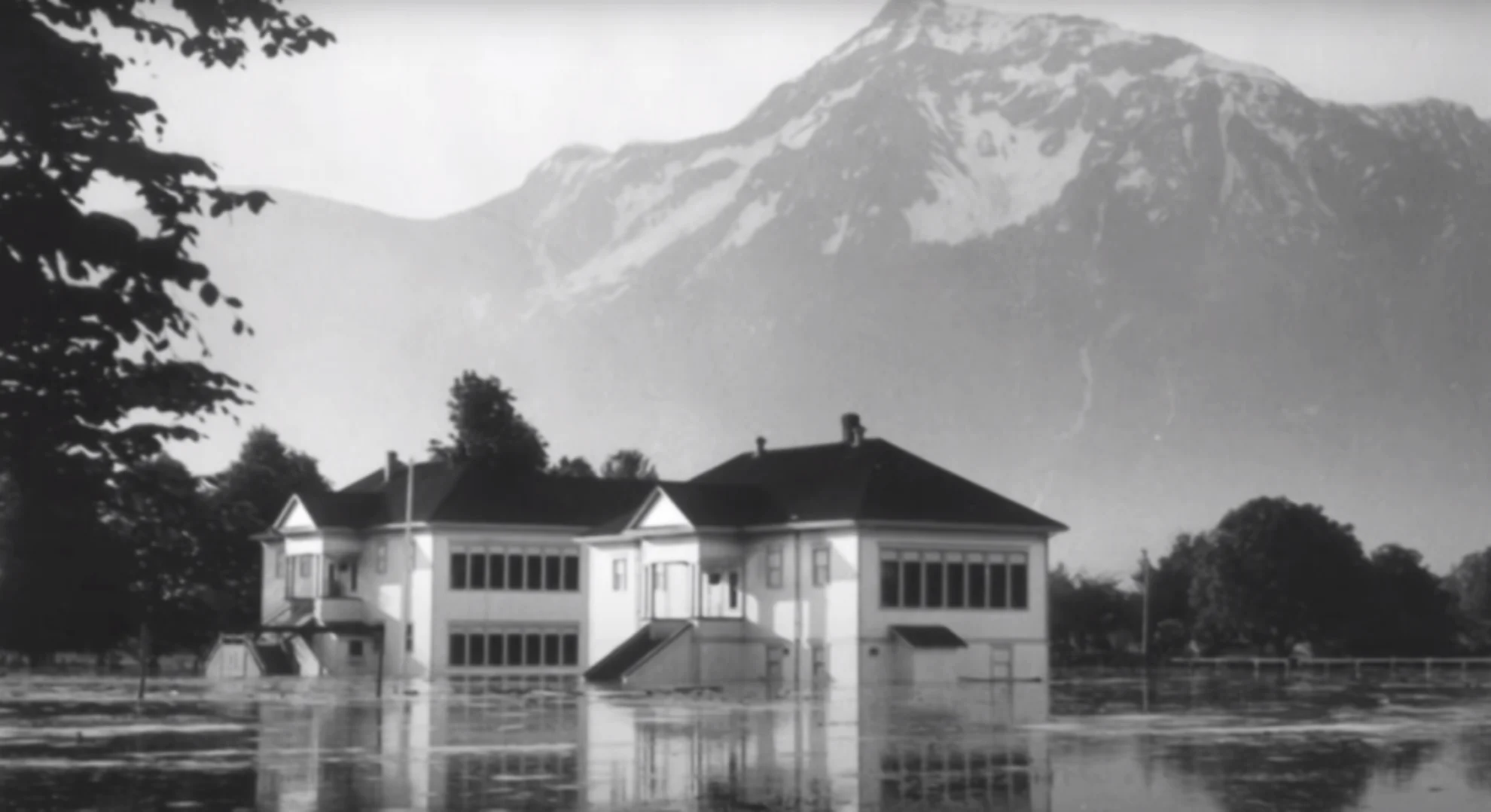 Remembering the Columbia River Flood that completely destroyed Vanport, Oregon