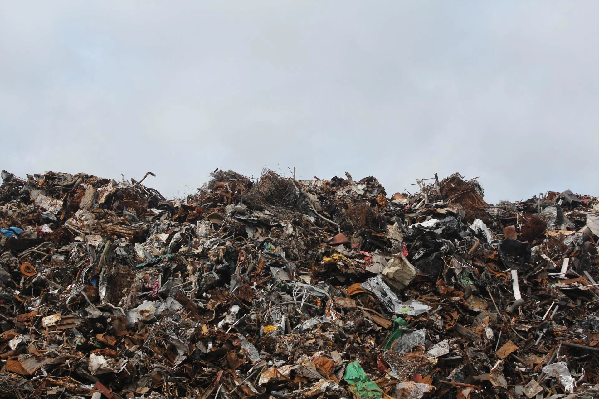 Researchers measuring city landfill emissions, climate impacts of waste