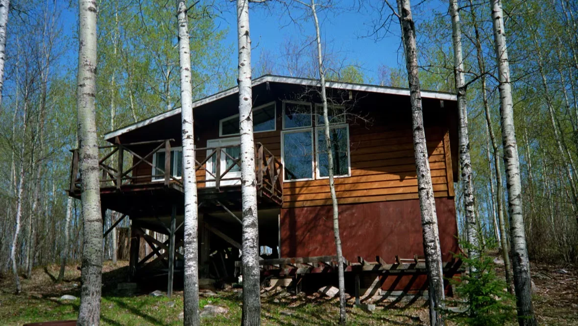 Manitoba, Wildfire, Fire, Lake, Beresford, Lake, Park, Cabin, May 22, 2025. (John Podworniak)