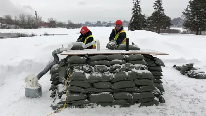 Centuries-old gas canisters buried in Ottawa could explode