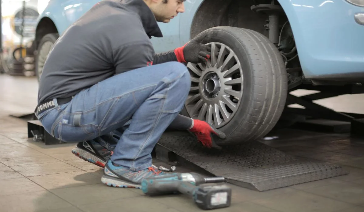 Changement de pneus et garages fermés : quelles options s'offrent à nous ?