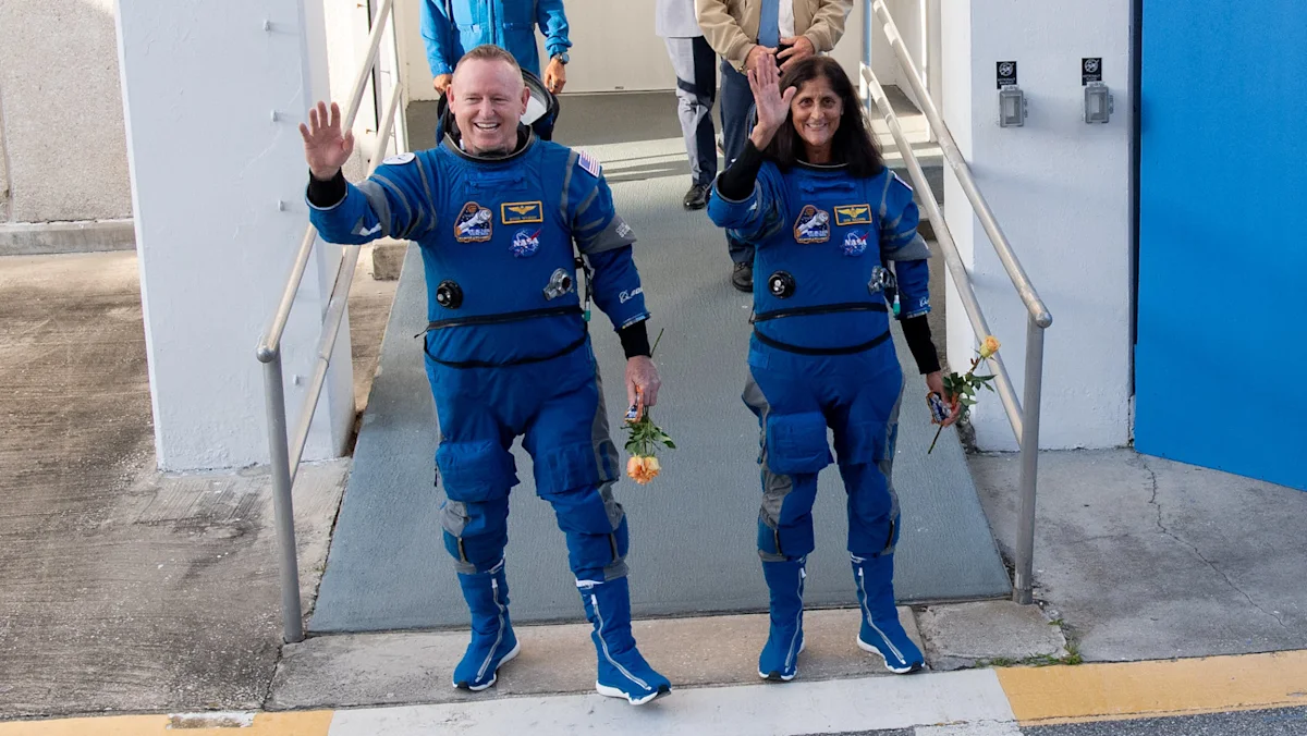 Boeing Starliner lifts off on first crewed test flight to the space ...