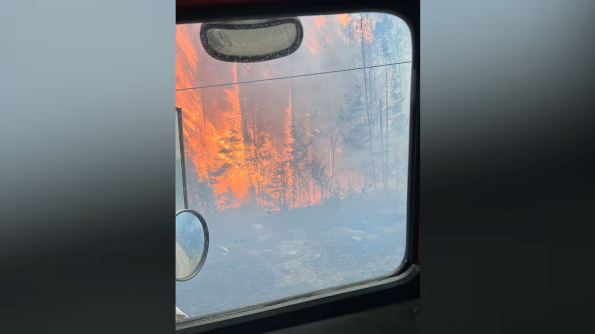 Evacuation notice issued for Mine Centre in NW Ontario due to wildfire threats