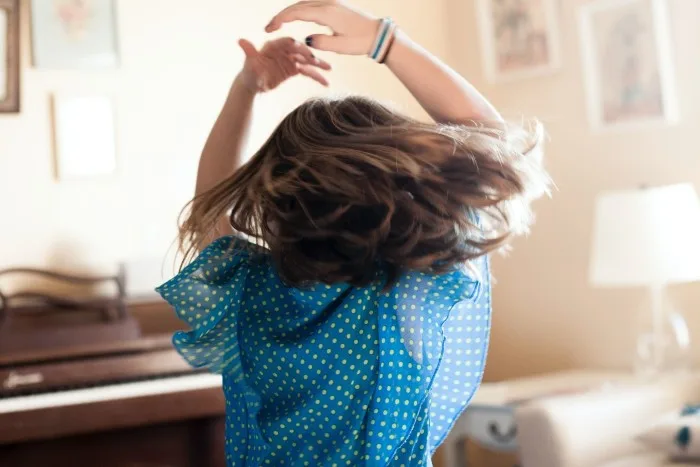 FIlle qui danse