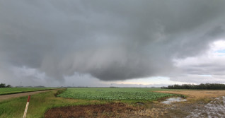 PHOTOS: Tornado-warned storms pummel Alberta, Saskatchewan