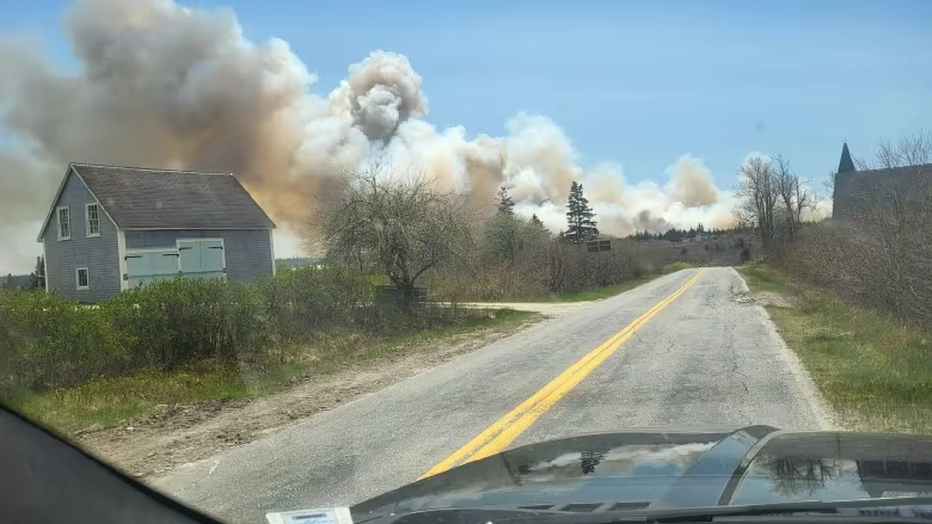 Homes evacuated as crews battle wildfire in Shelburne County