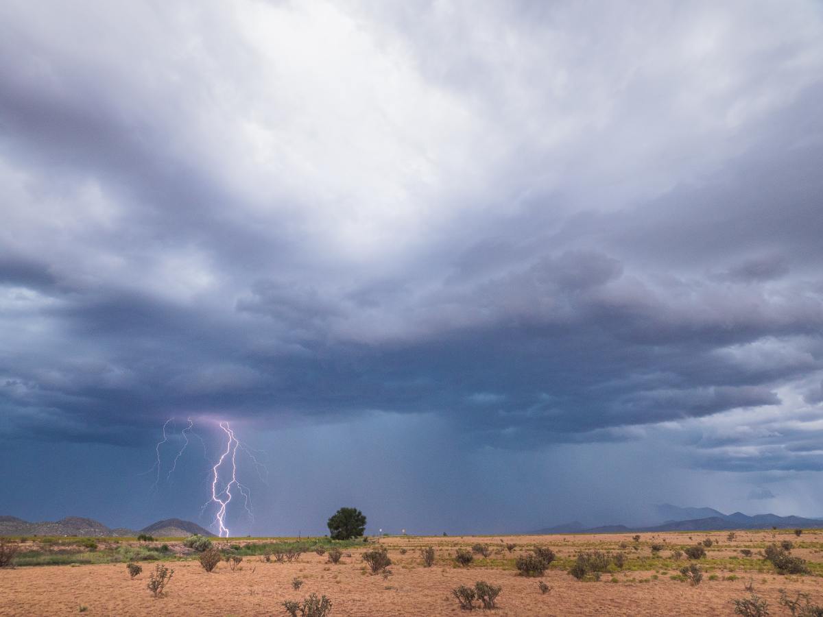 (UNSPLASH) Monsoon thunderstorm over New Mexico
