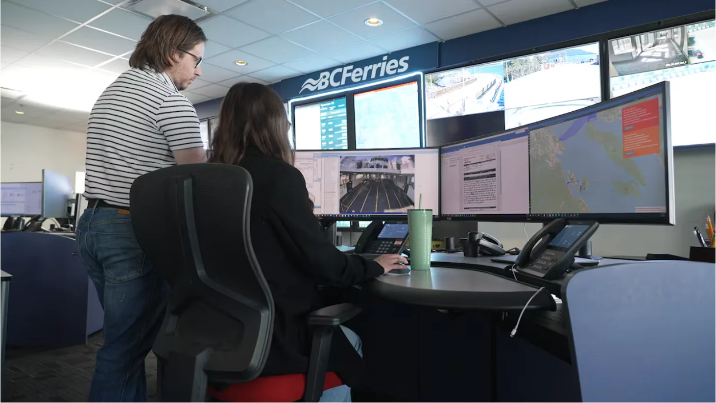 CBC: The Operations and Security Centre with B.C. Ferries helps figure out weather forecasts and communicates sailing information. (Katrianna Skulsky/CBC)