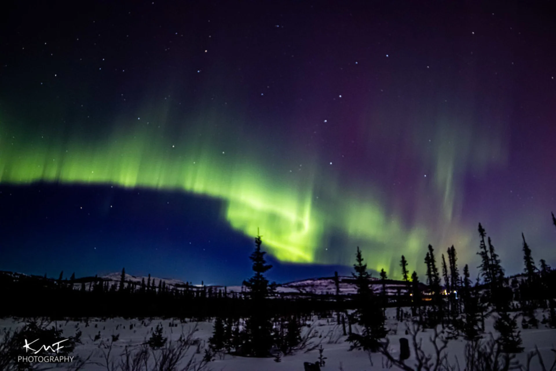 PHOTOS: Vibrant northern lights dance in the night sky across Canada