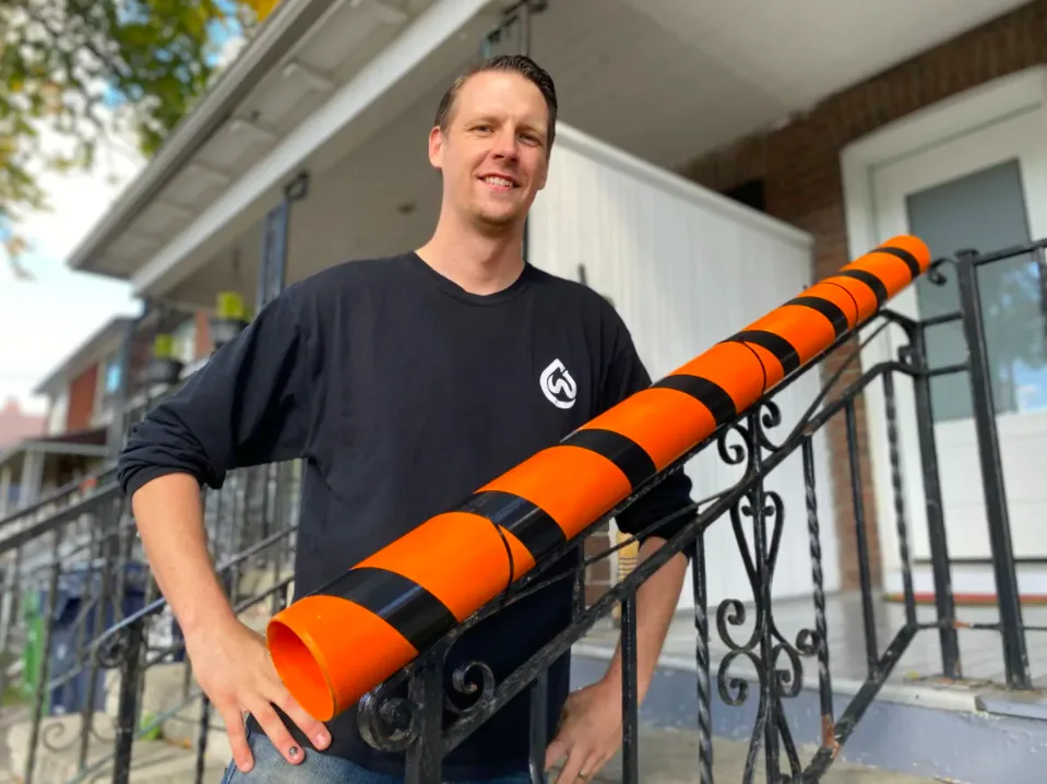 Geoff Burke launched the Candy Chute Challenge — with the goal of raising $10,000 for the Daily Bread Food Bank by installing candy chutes for his neighbours. (Paul Borkwood/CBC)