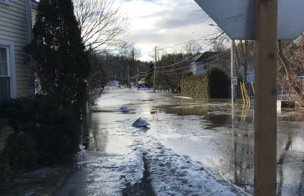 Ontario flooding: 200 evacuees return home as waters recede