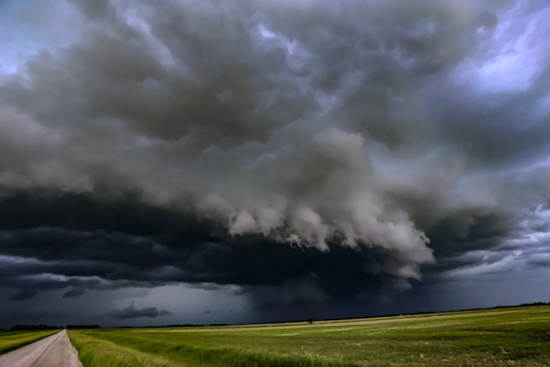 PHOTOS: Tornado spotted north of Winnipeg