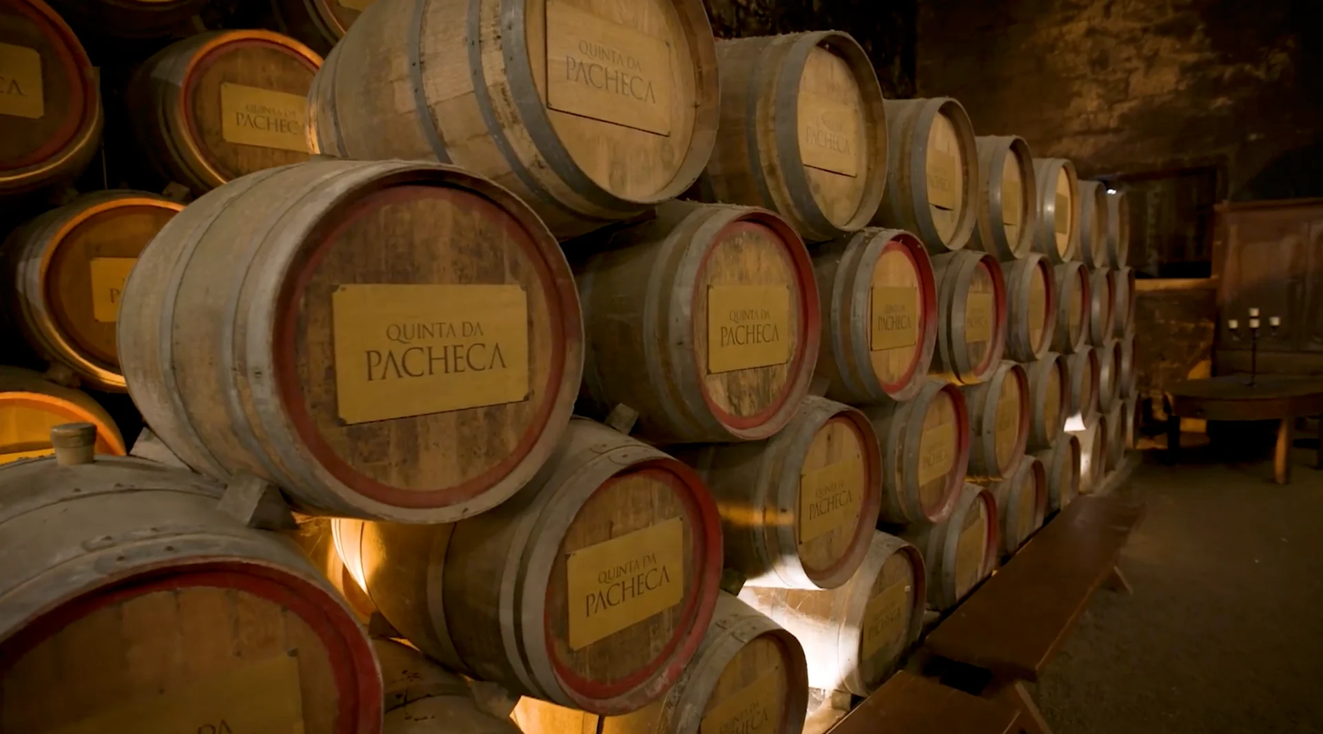 No re-use: Portugal sponsored - wine barrels