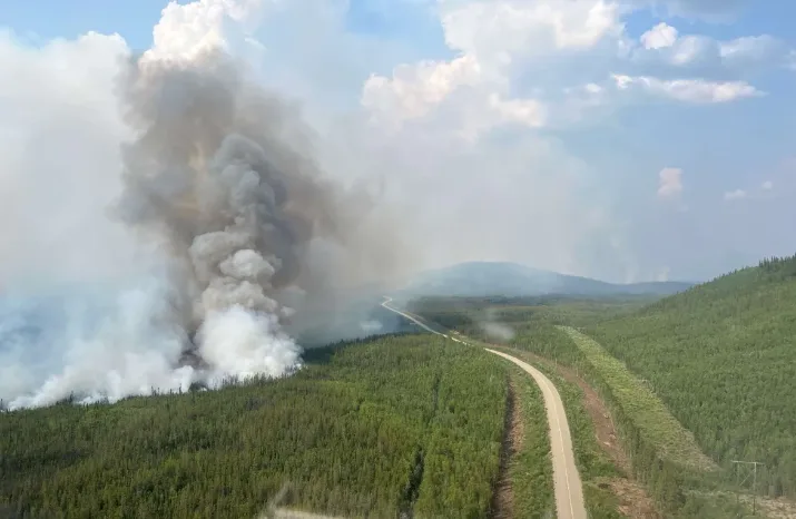 A view of the North Klondike Highway and a nearby wildfire late last week. (Government of Yukon)
