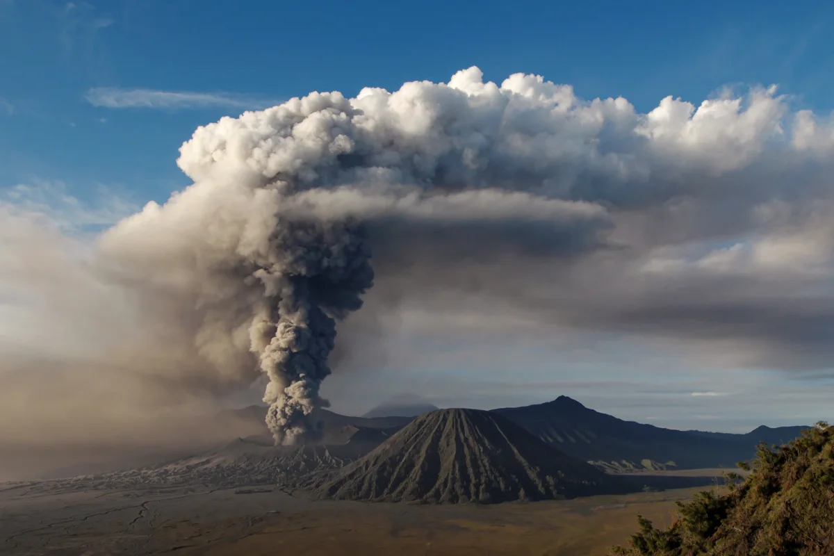 Bromo-Volcano-Eruption-Java-2011-Marc-Szeglat-Unsplash-Conversation