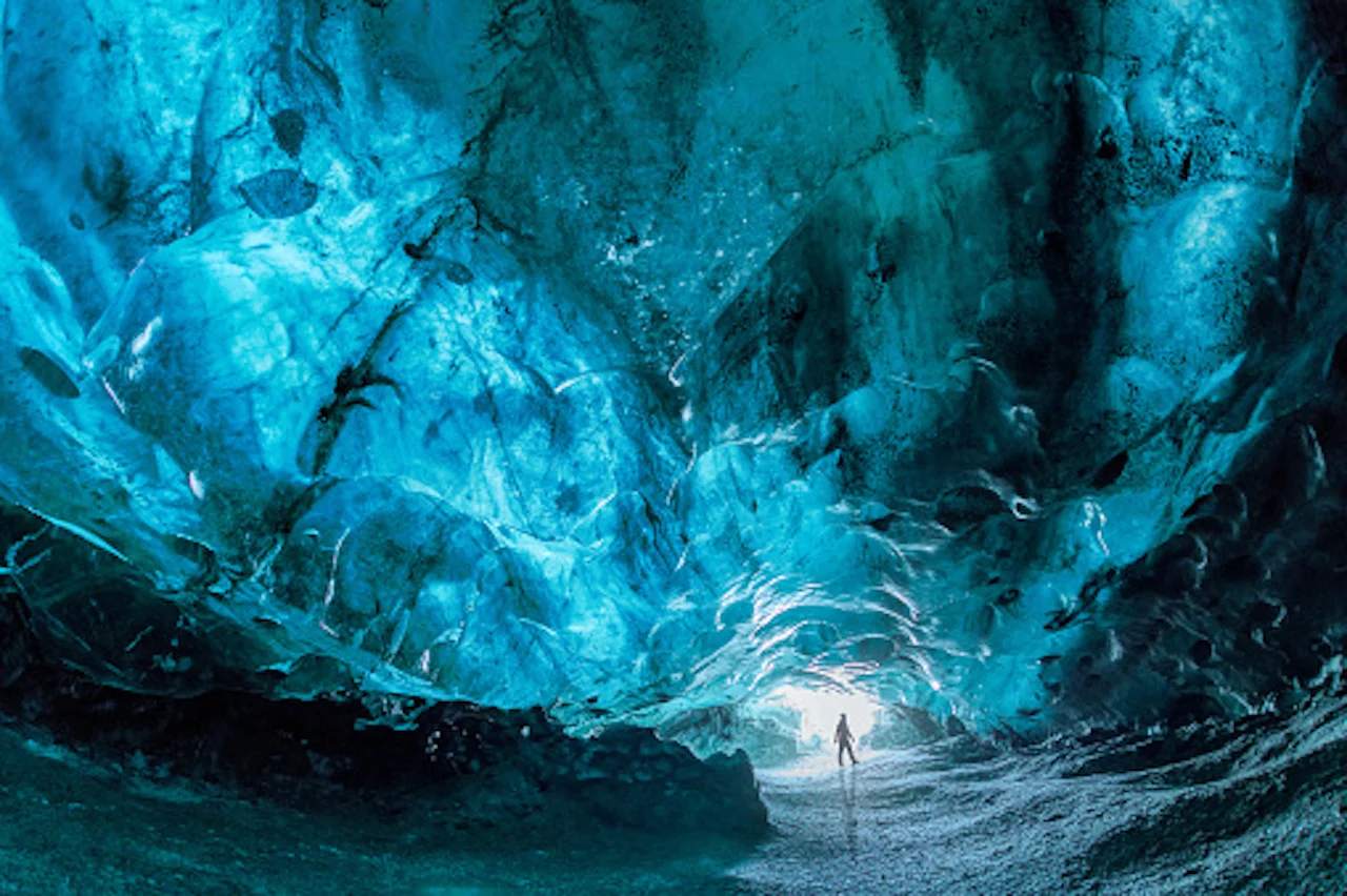 Ice cave. Getty Images/Gnagel/931543654-170667a