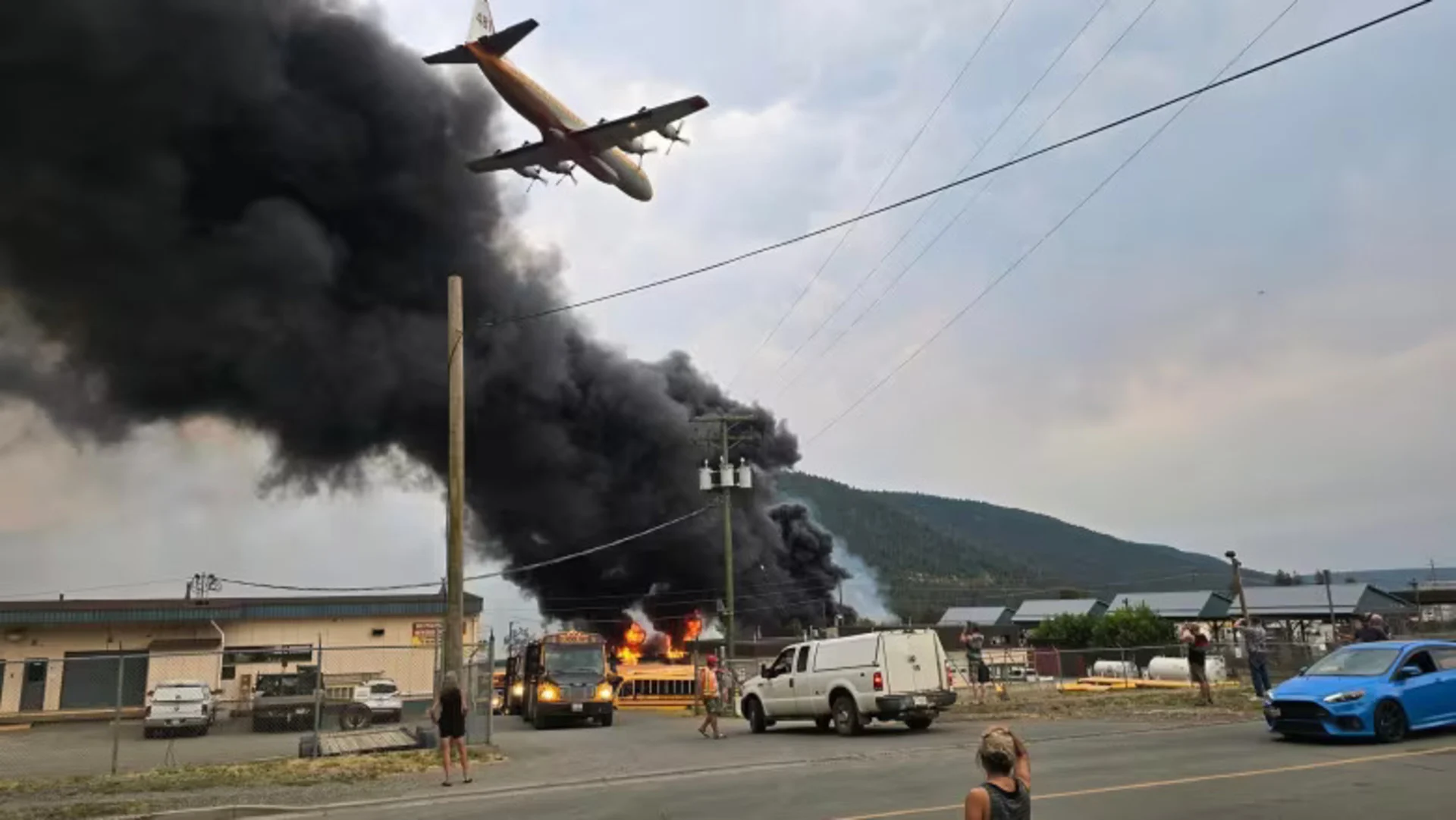 Some Williams Lake residents told to be ready to leave due to wildfire