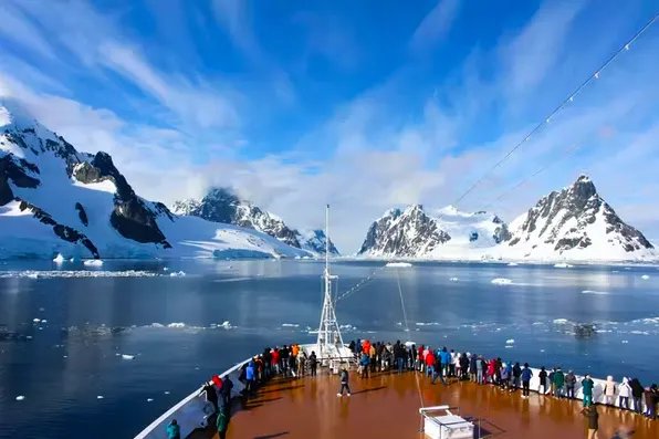 THE CONVERSATION - The Antarctic Peninsula viewed from a cruise ship. (Marco Ramerini / shutterstock)