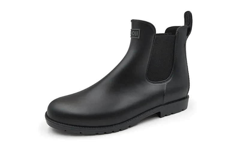 22-04-25 Rainboots