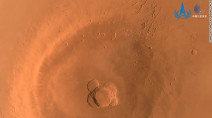 EN IMAGES - La planète Mars comme vous ne l'avez jamais vue !