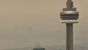 With ongoing wildfires in Ontario, scientists say our smoky skies have only one true fix