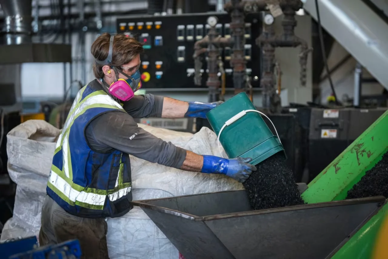 ocean-legacy-plastic-recycling-2/Ben Nelms/CBC