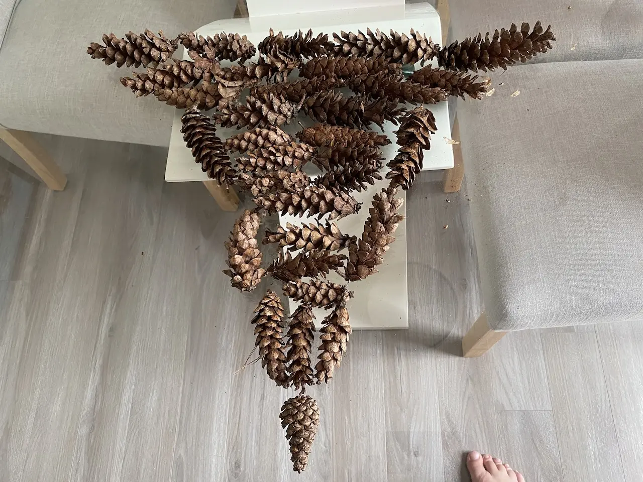 A fall craft hack to make a bug-free pine cone wreath