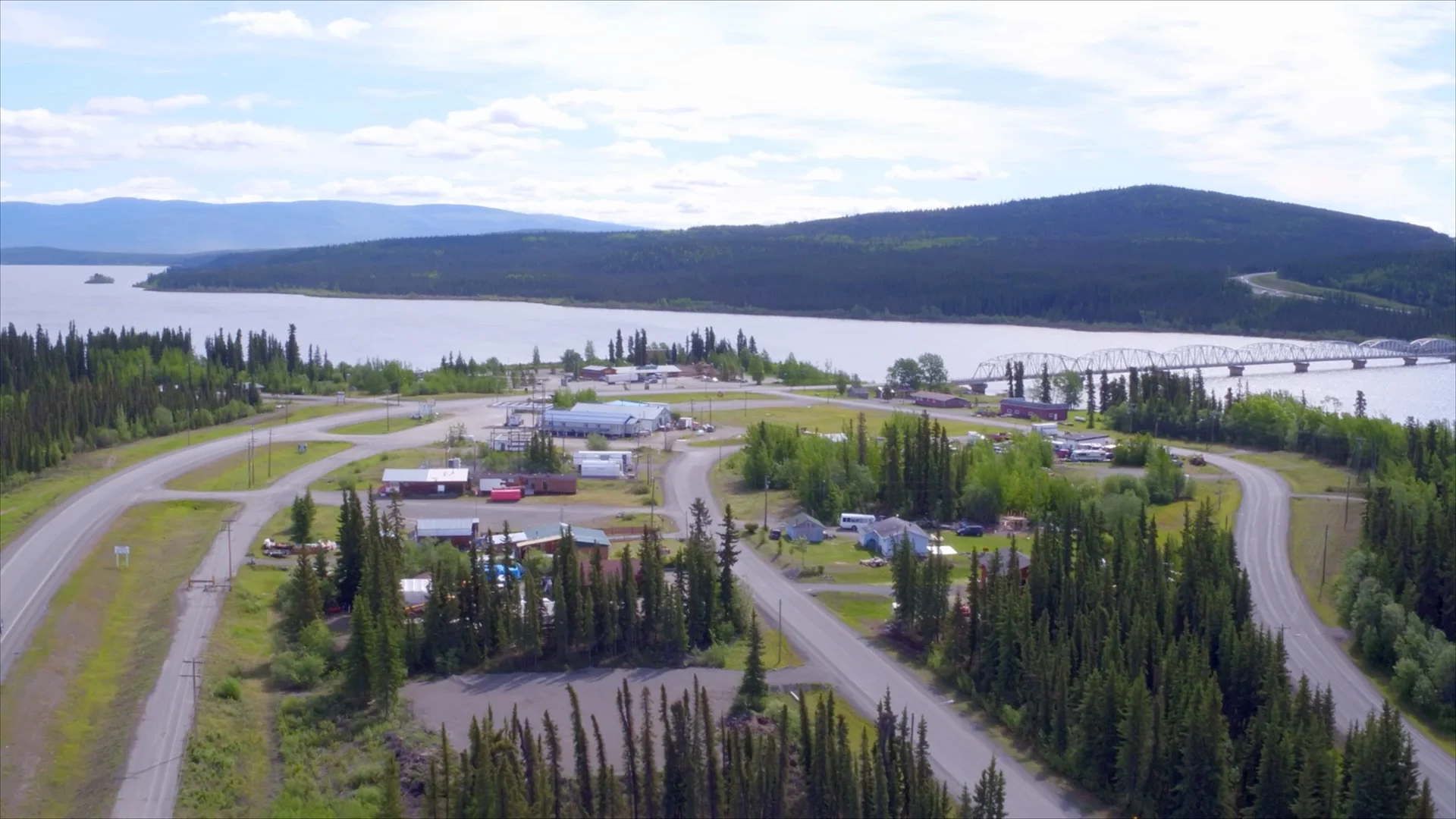 An aerial view of the Teslin Tlingit First Nation. (Power to the People)