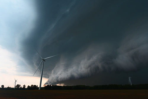 While not tornadic, these storms can still create chaos - The