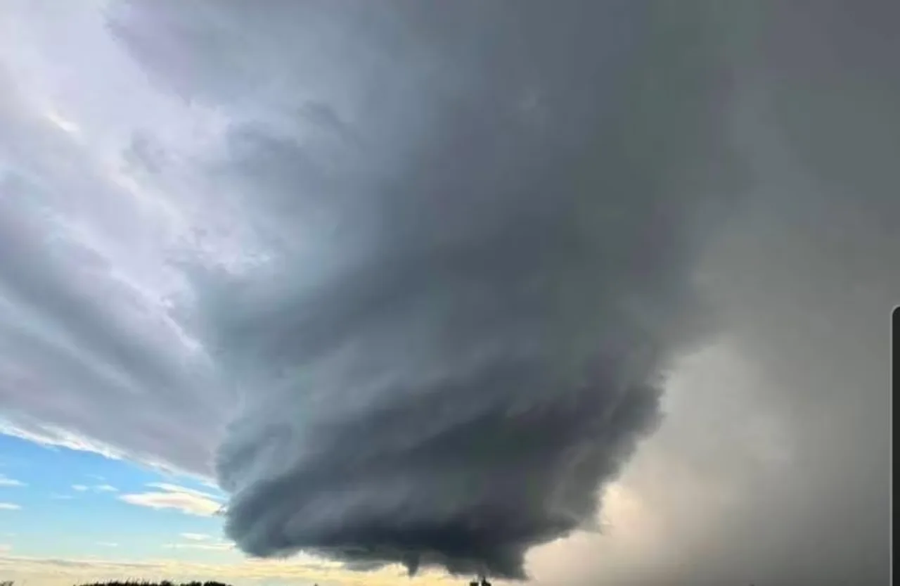 Alberta, Town, Tornado, Disaster, June 16, 2026. (CBC/Brad Drouin)