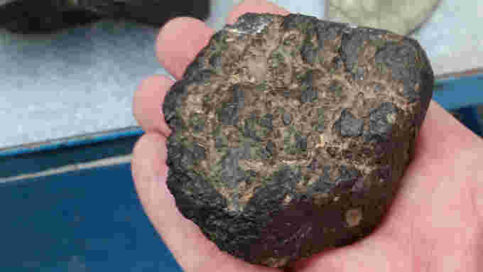 Lunar-Meteorite-ROM