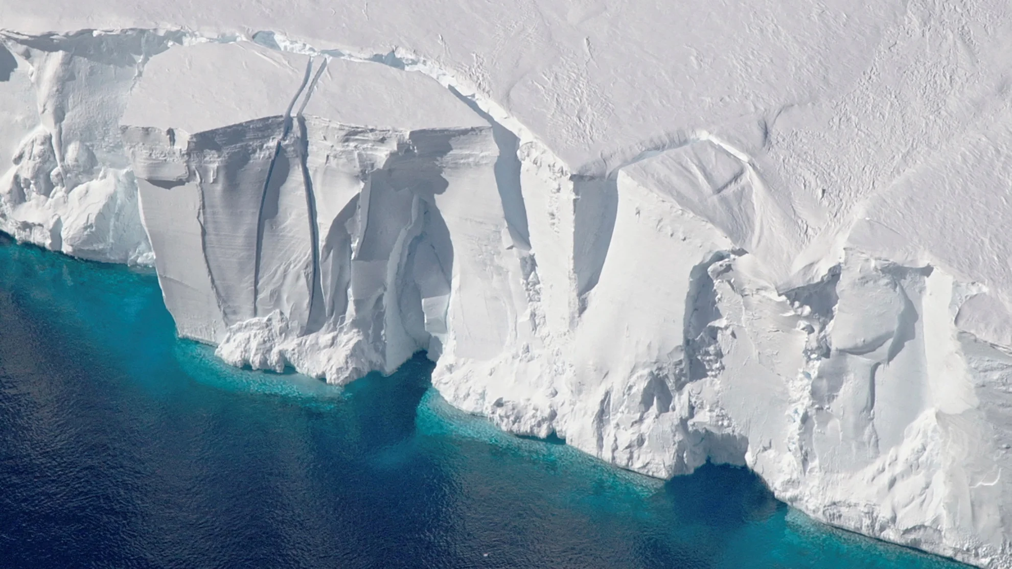 Rising Antarctic ice melt will dramatically slow global ocean flows - study