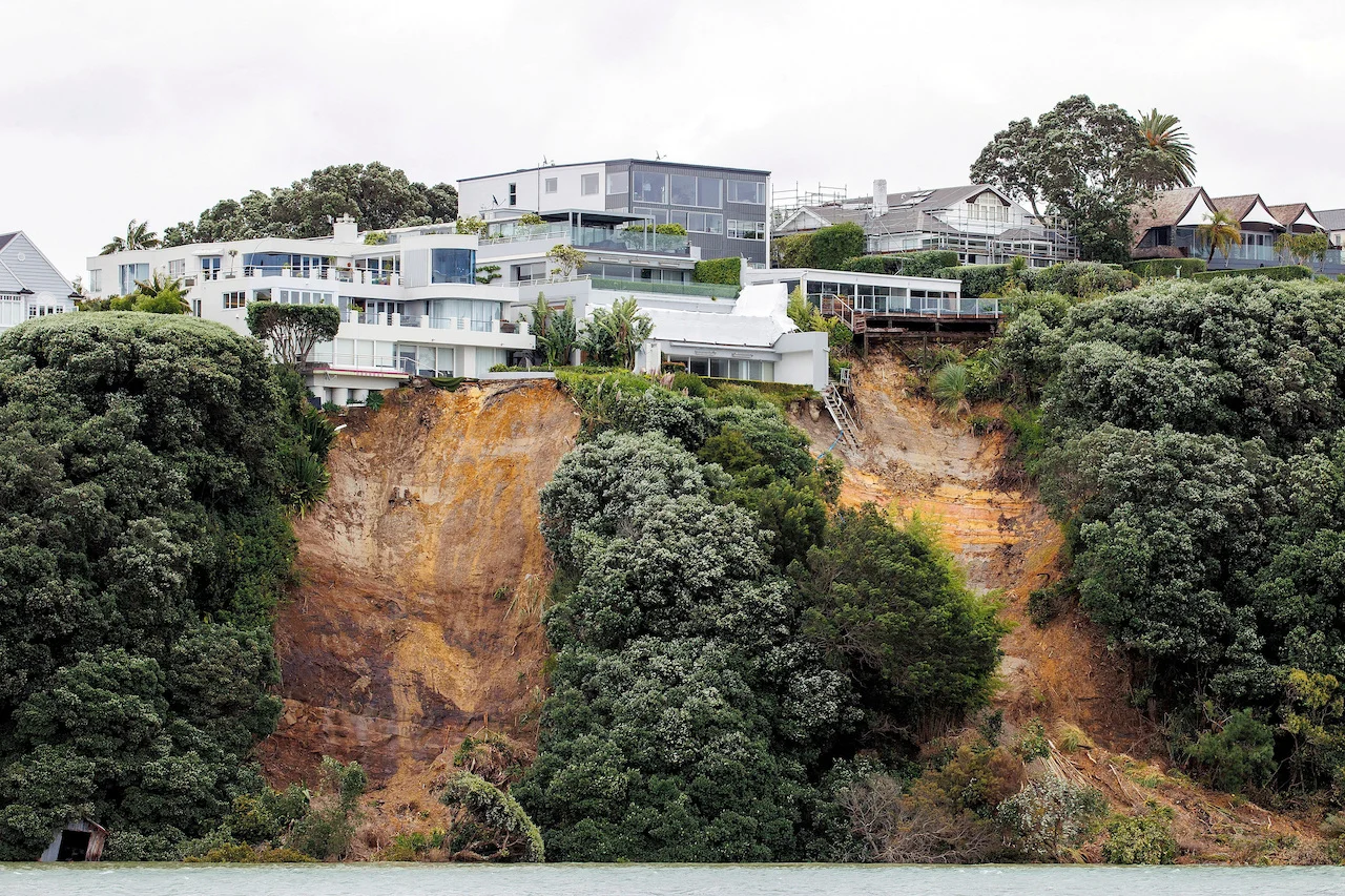 NEW-ZEALAND-WEATHER/AAP Image/David Rowland via REUTERS