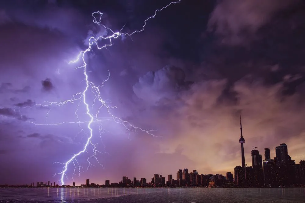 Scientists use AI to predict lightning with 30-minute heads-up