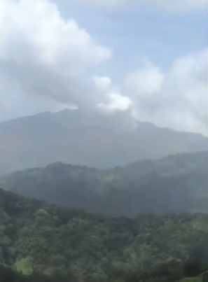'Explosive' volcano on St. Vincent erupts after thousands ordered to evacuate