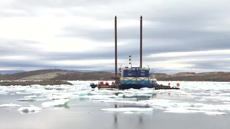 Sea ice blocking shipment of materials into Iqaluit
