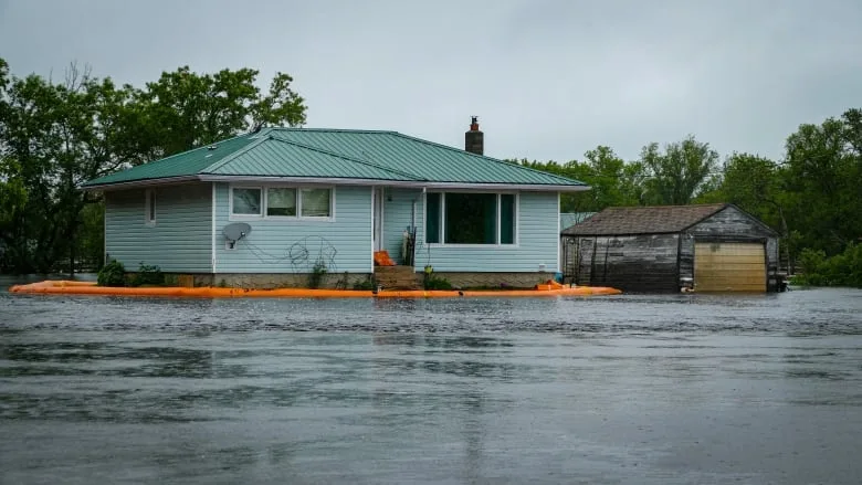Flooding in Lonesand, Manitoba/CBC