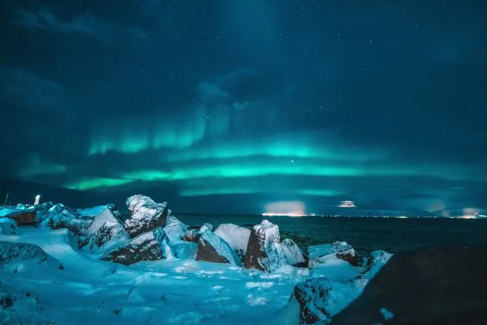 Bleu, vert, mauve... d'où viennent les couleurs des aurores?