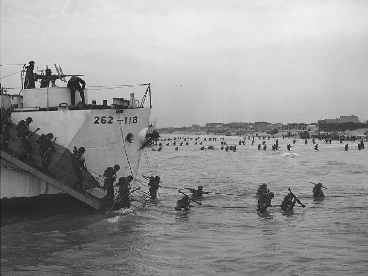 Juno beach arrival Canadian Forces Joint Imagery Centre