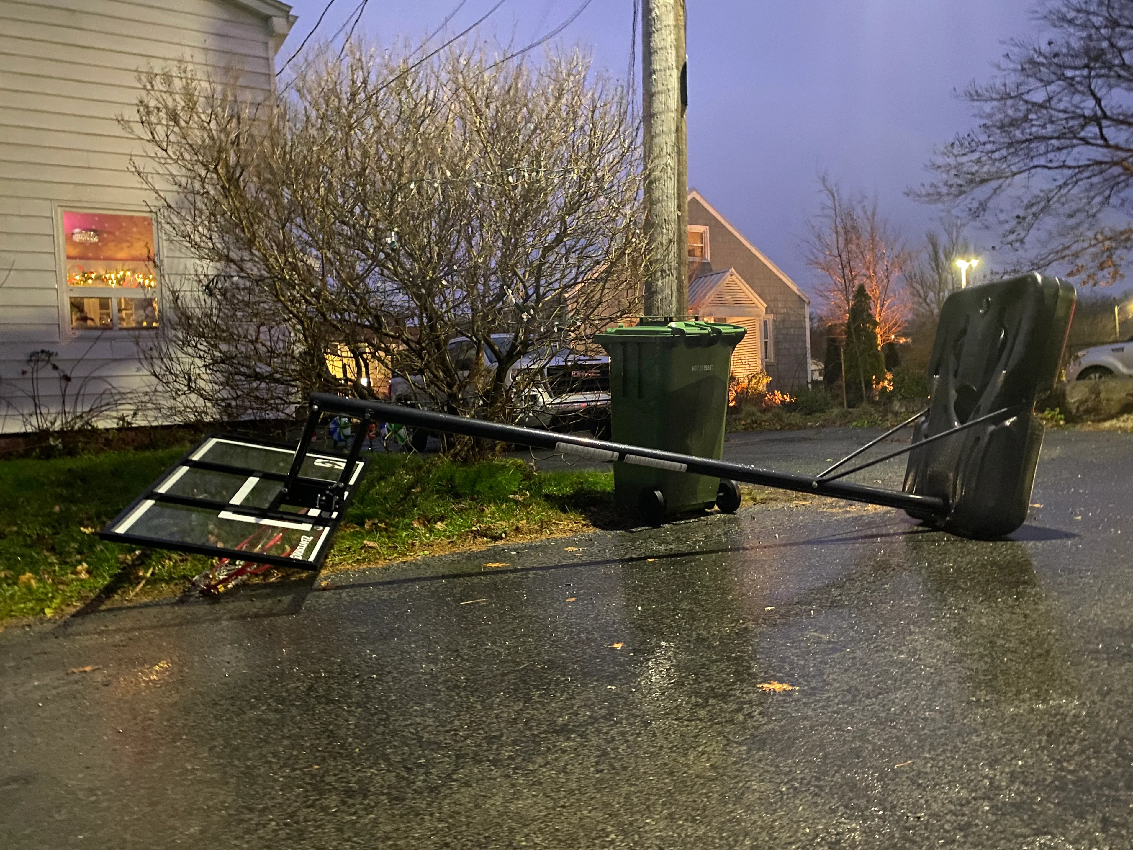 Nathan Coleman: Strong winds knock down basketball net in Halifax, Nova Scotia. Nov. 27, 2023
