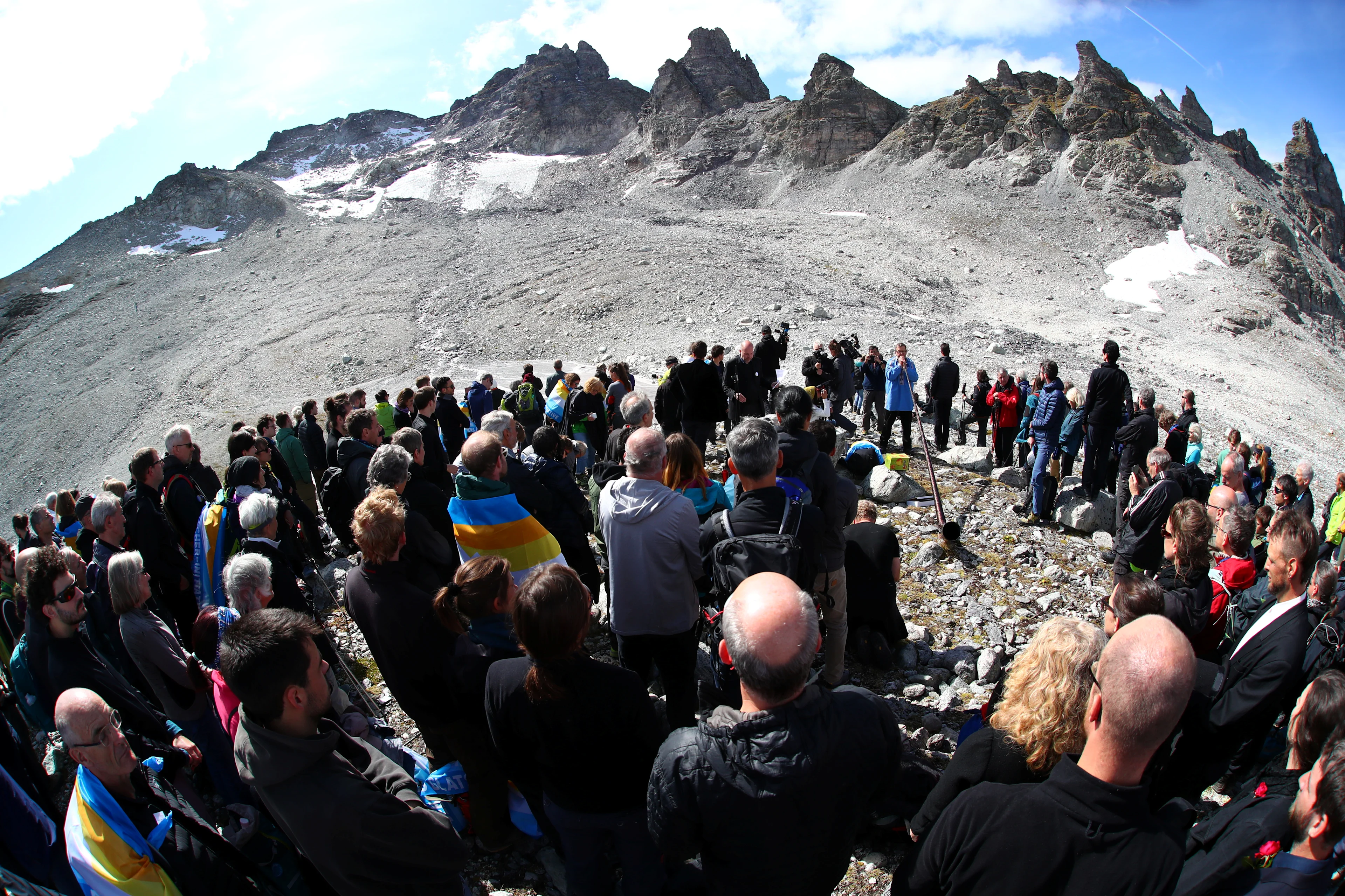Swiss Glacier Funeral Reuters 1