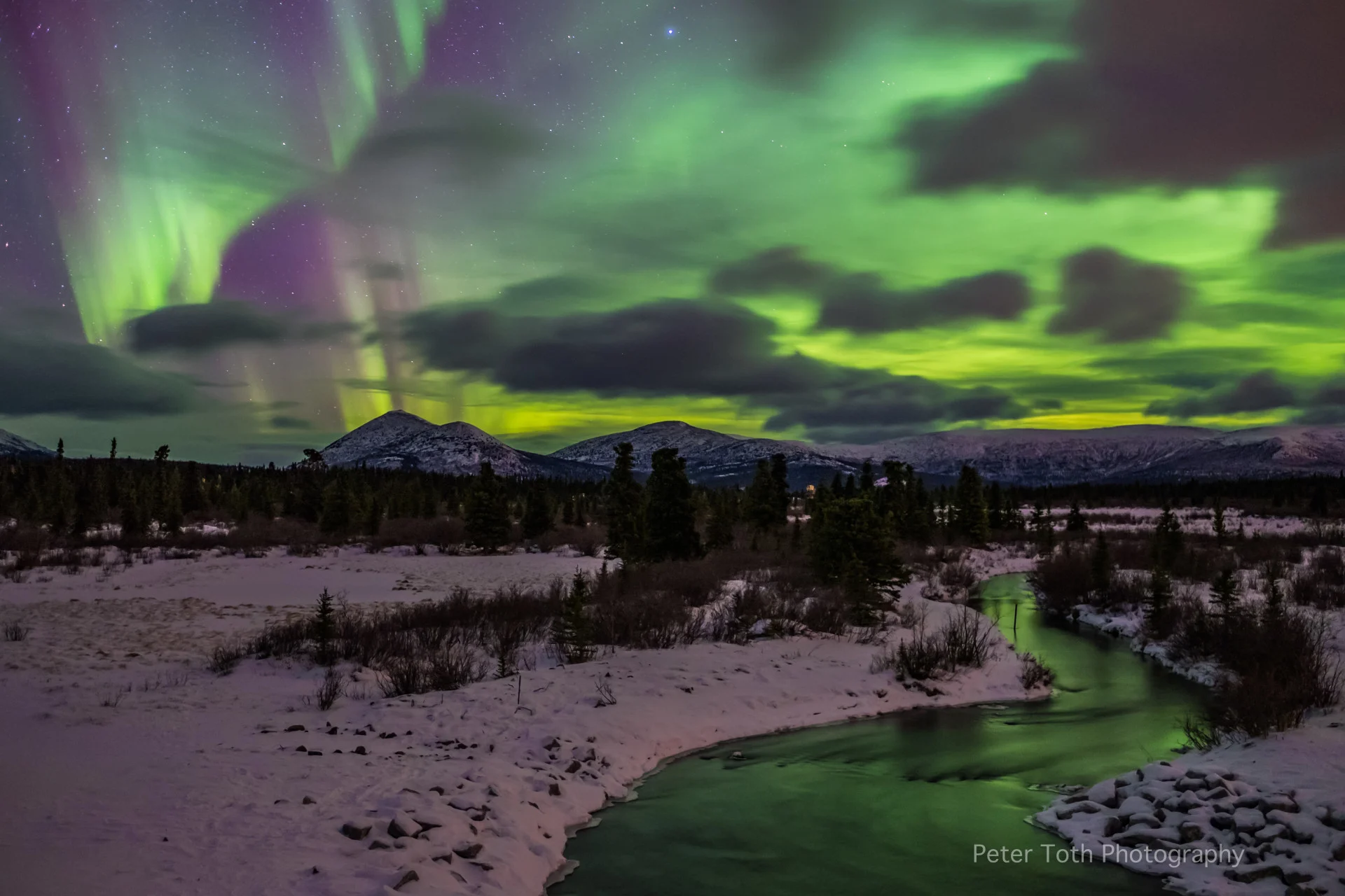 Ask a met: What causes the colours of the northern lights?