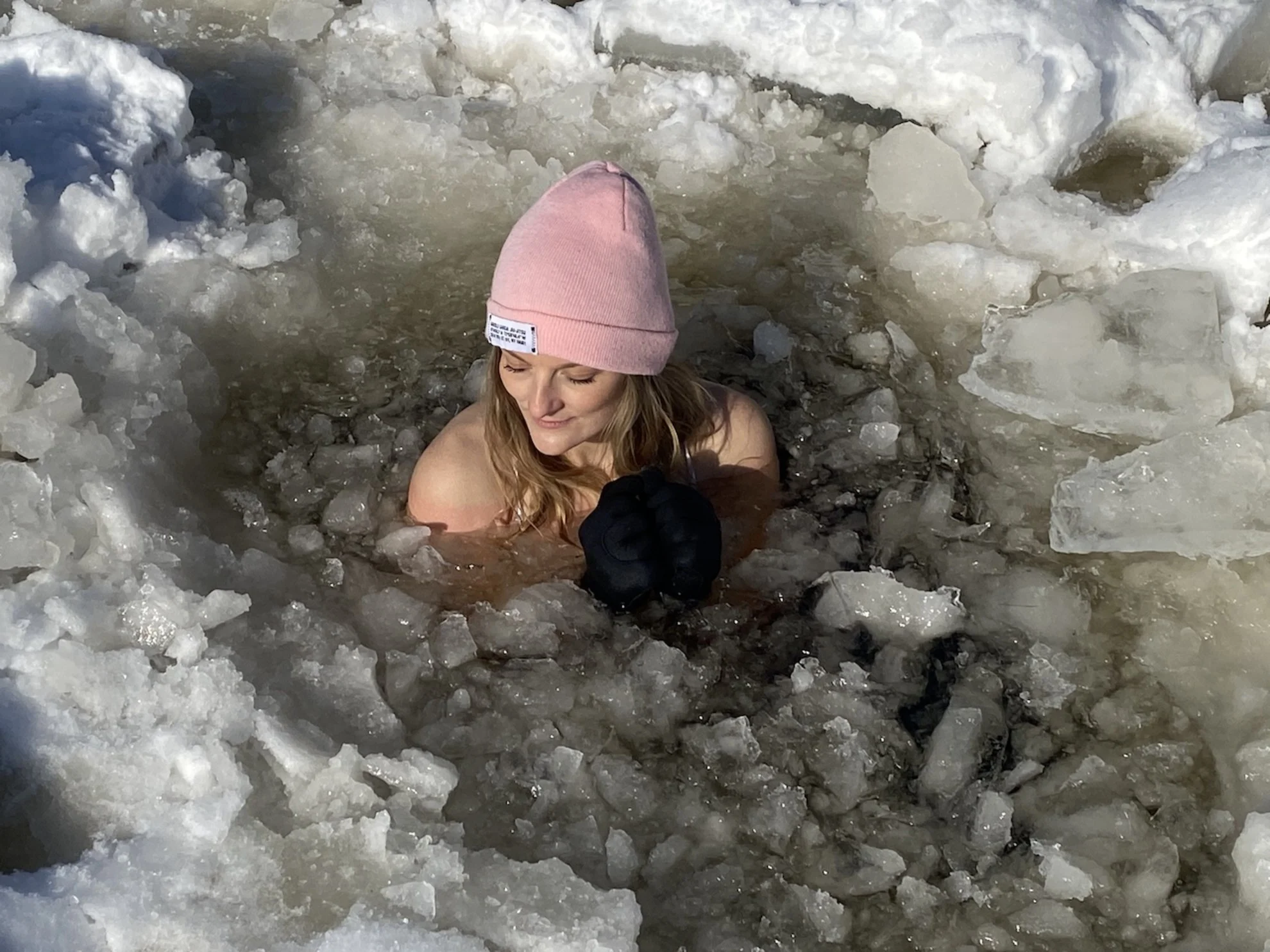 Why taking an icy dip in the winter isn't a bad idea
