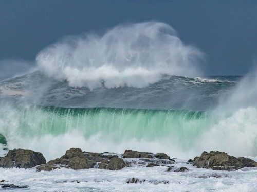 PHOTOS: Record-setting ‘bomb Cyclone' Slams B.C., Pacific Northwest ...