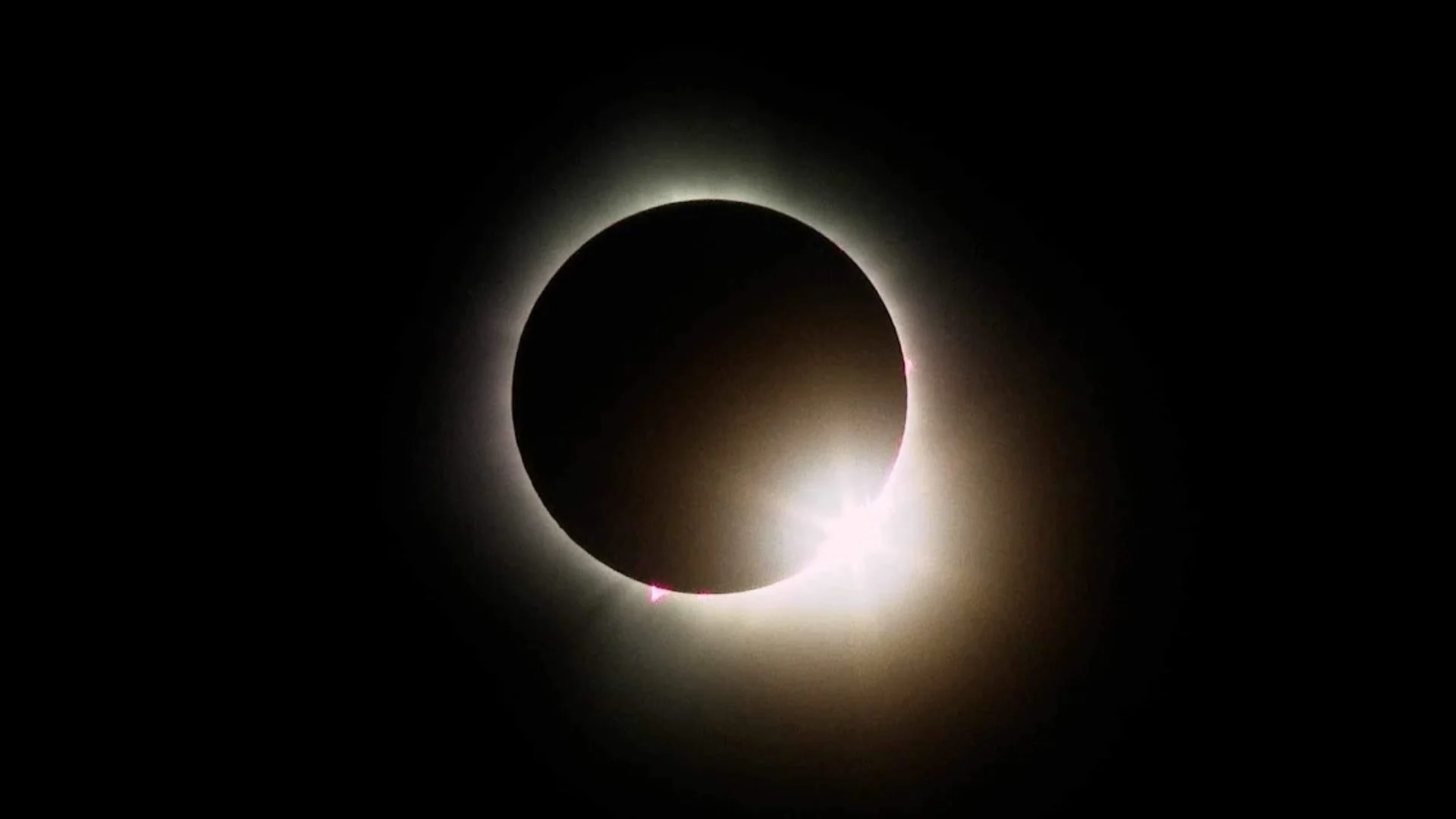 April 8 was the weirdest weather day, thanks to the solar eclipse