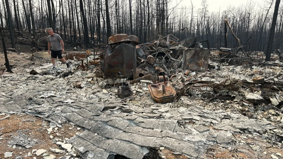 Lac du Bonnet, Wildfire, Fire, Manitoba, Destroyed, Homes, May 23, 2025. (Josh Crabb/CBC)