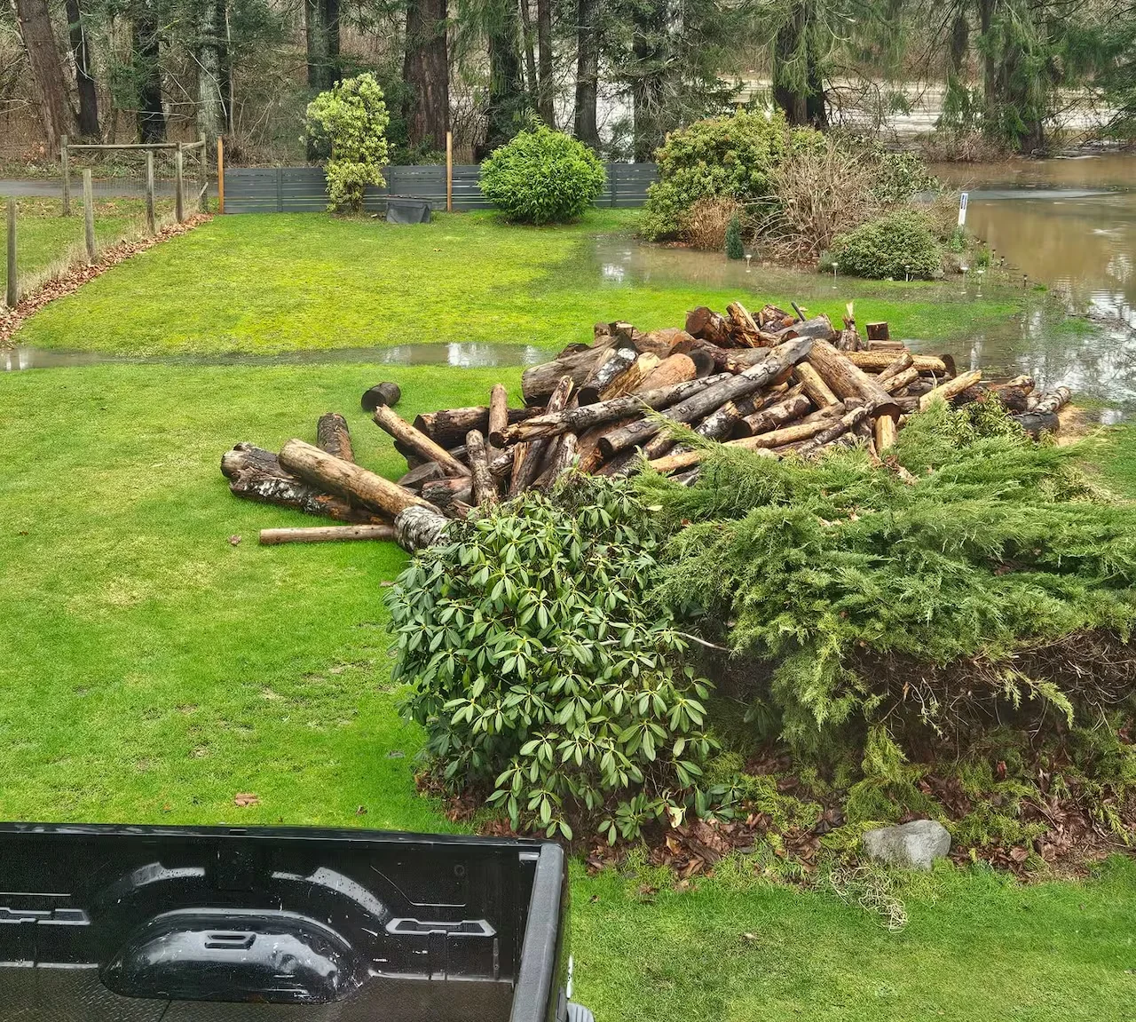 Dove Creek, Flood, Flooding, B.C., January 31, 2026. (Submitted to CBC News by Mona-Rose Veitch)