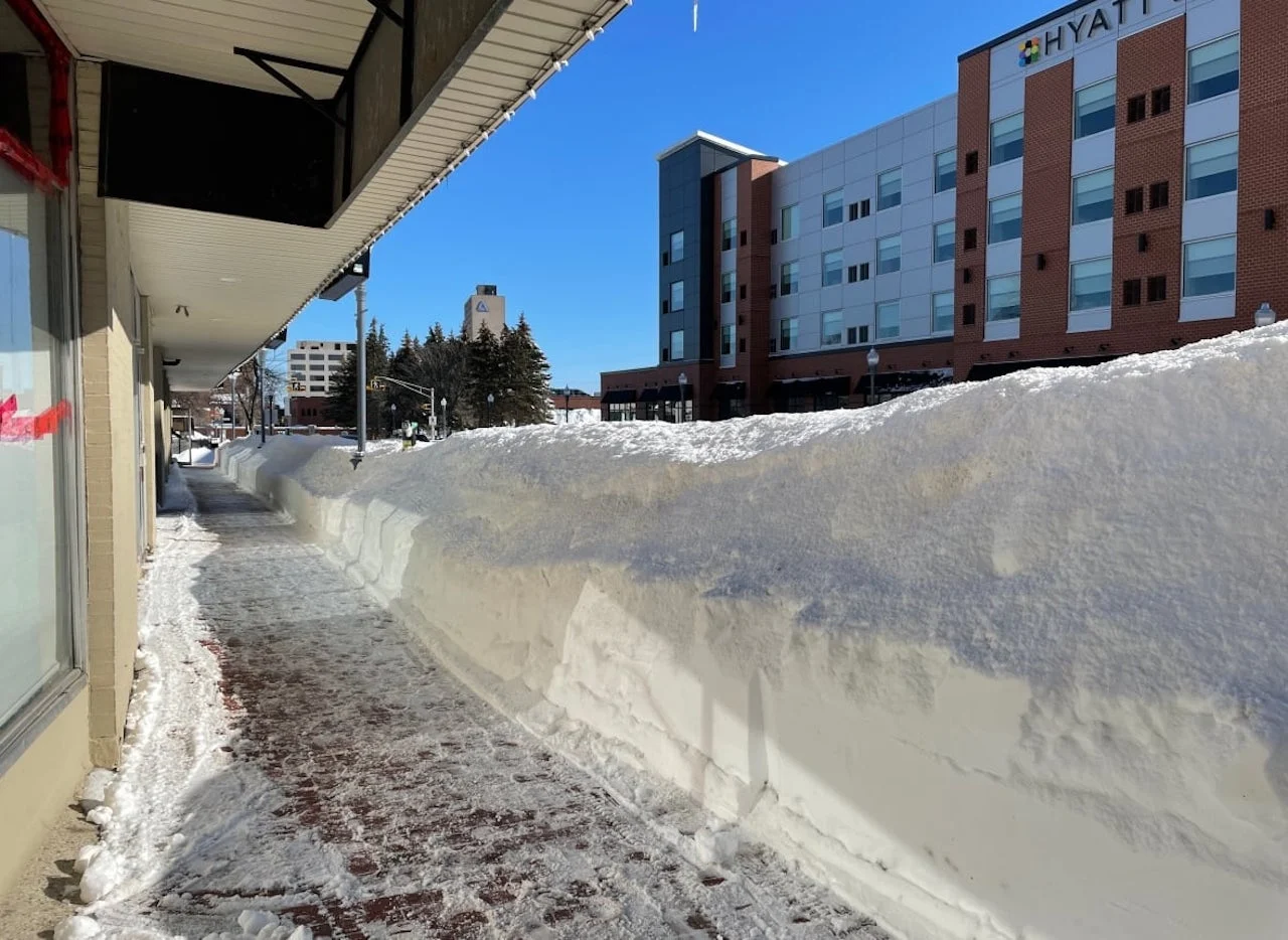 Moncton sidewalk snow/CBC